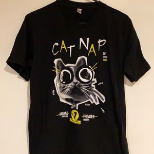 Women’s t-shirt size medium